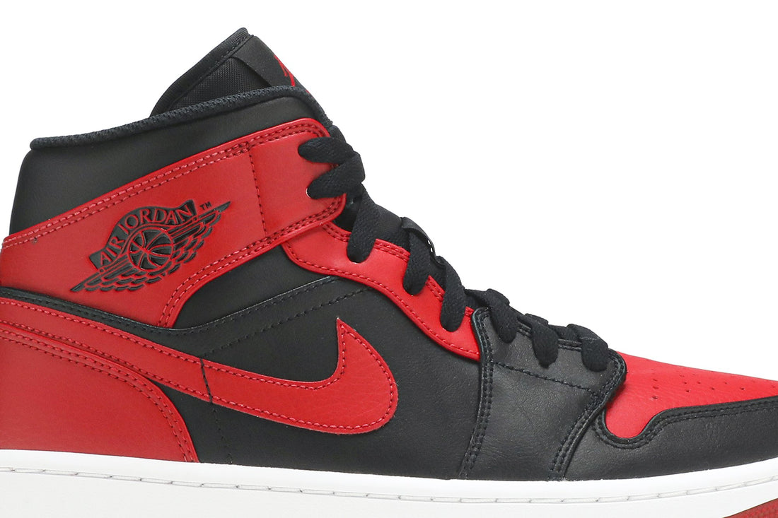 Air Jordan 1 Mid &