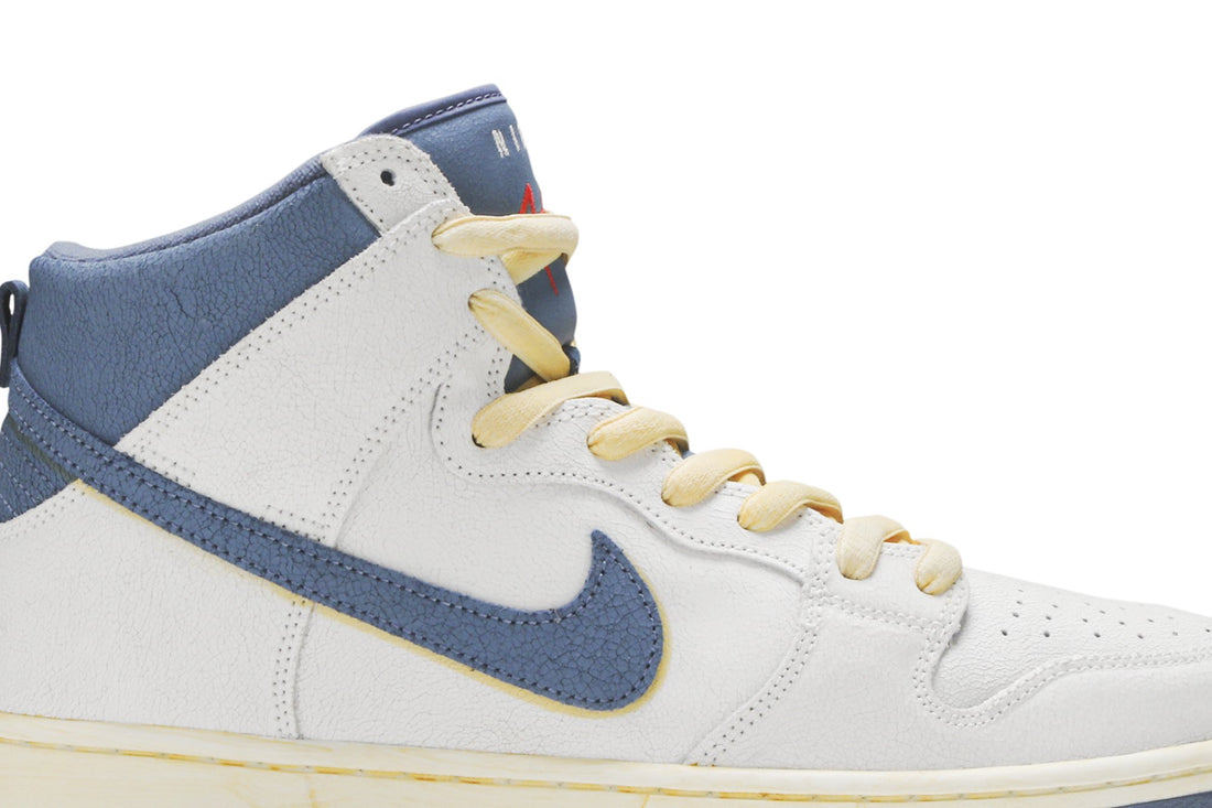 Atlas x Dunk High SB &
