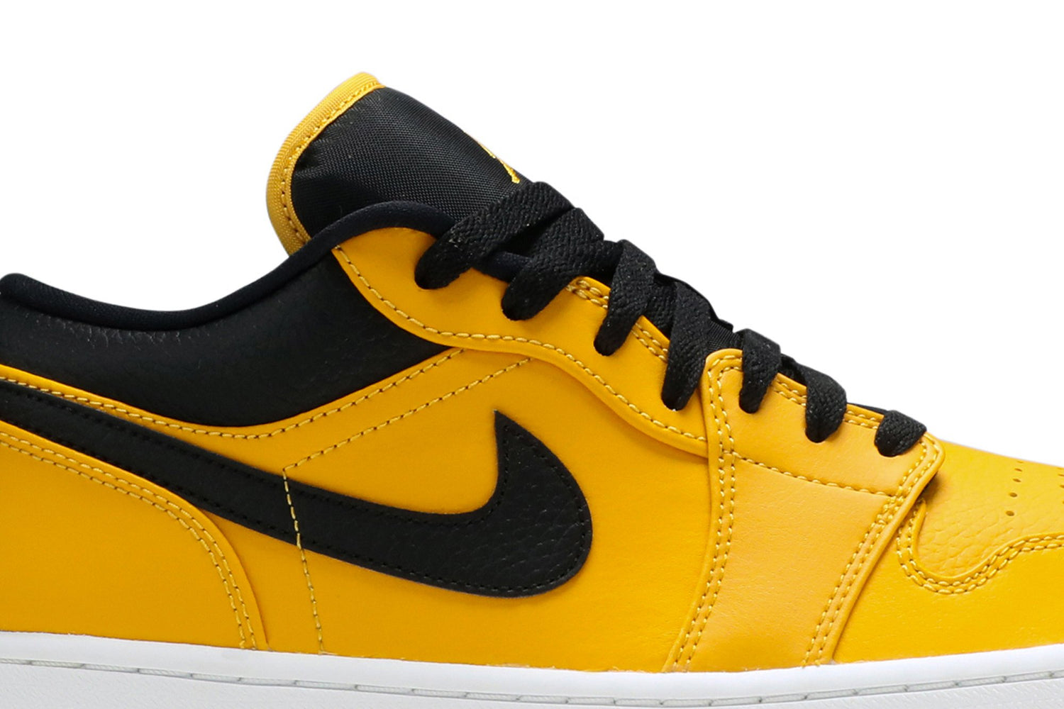 Air Jordan 1 Low &