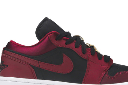 Wmns Air Jordan 1 Low SE &