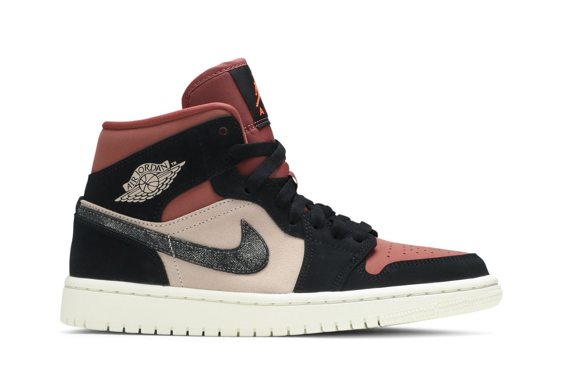 Wmns Air Jordan 1 Mid &
