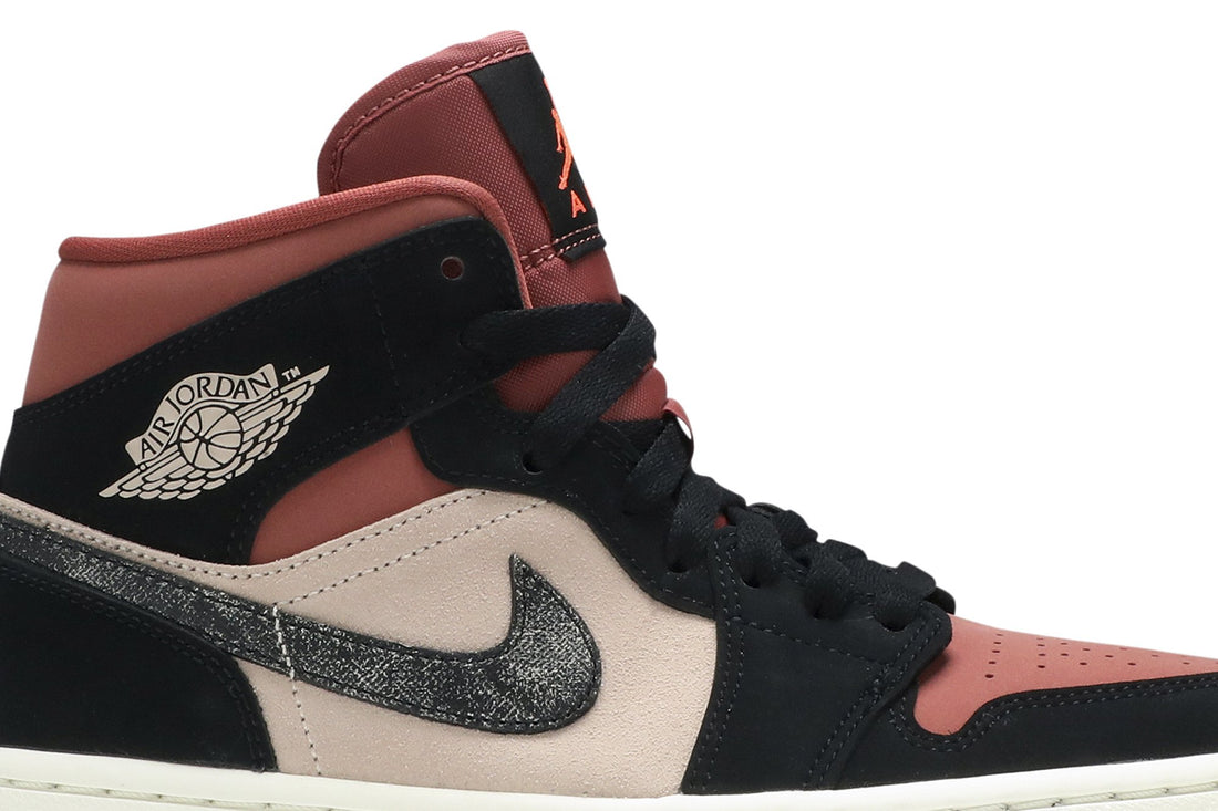 Wmns Air Jordan 1 Mid &