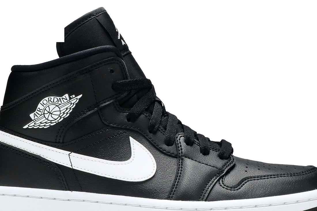 Wmns Air Jordan 1 Mid &