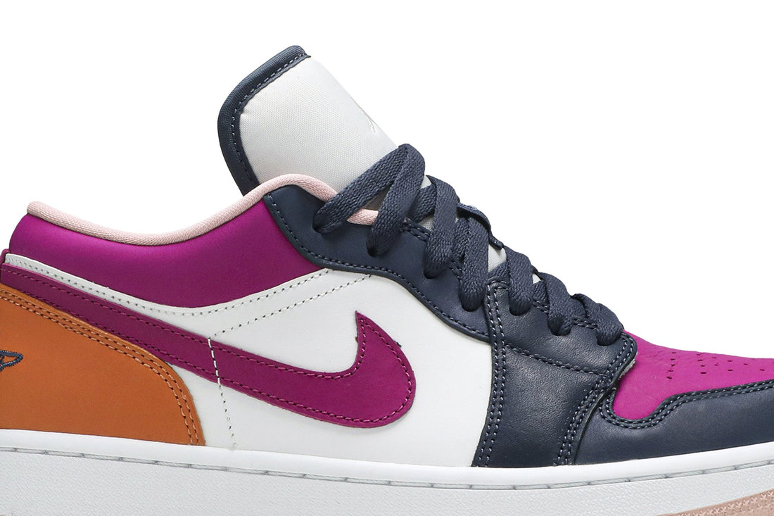Wmns Air Jordan 1 Low SE &