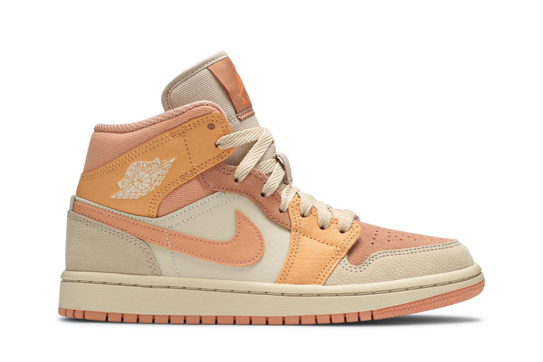 Wmns Air Jordan 1 Mid &