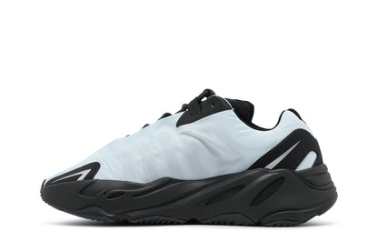Yeezy Boost 700 MNVN &