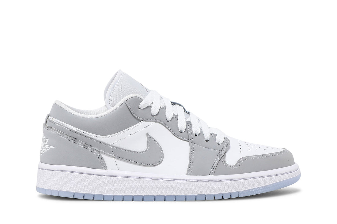 Wmns Air Jordan 1 Low &