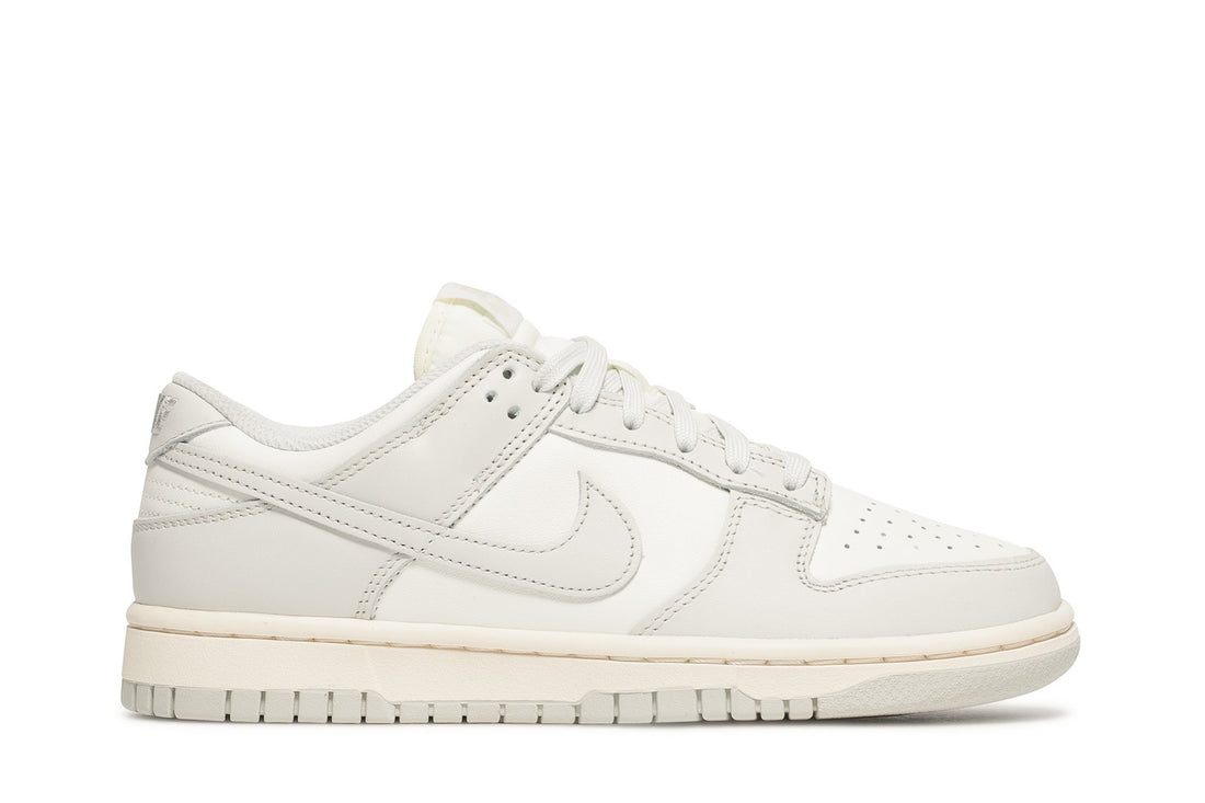 Wmns Dunk Low &