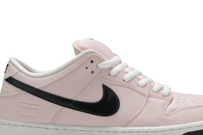 SB Dunk Low &