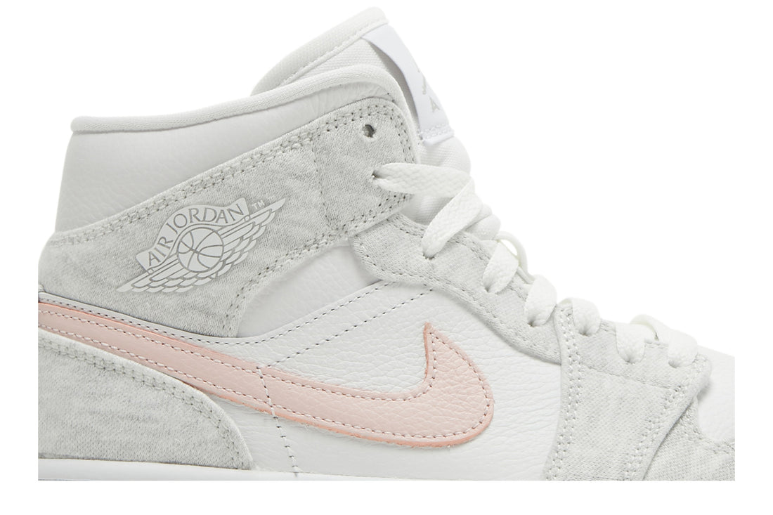 Wmns Air Jordan 1 Mid SE &