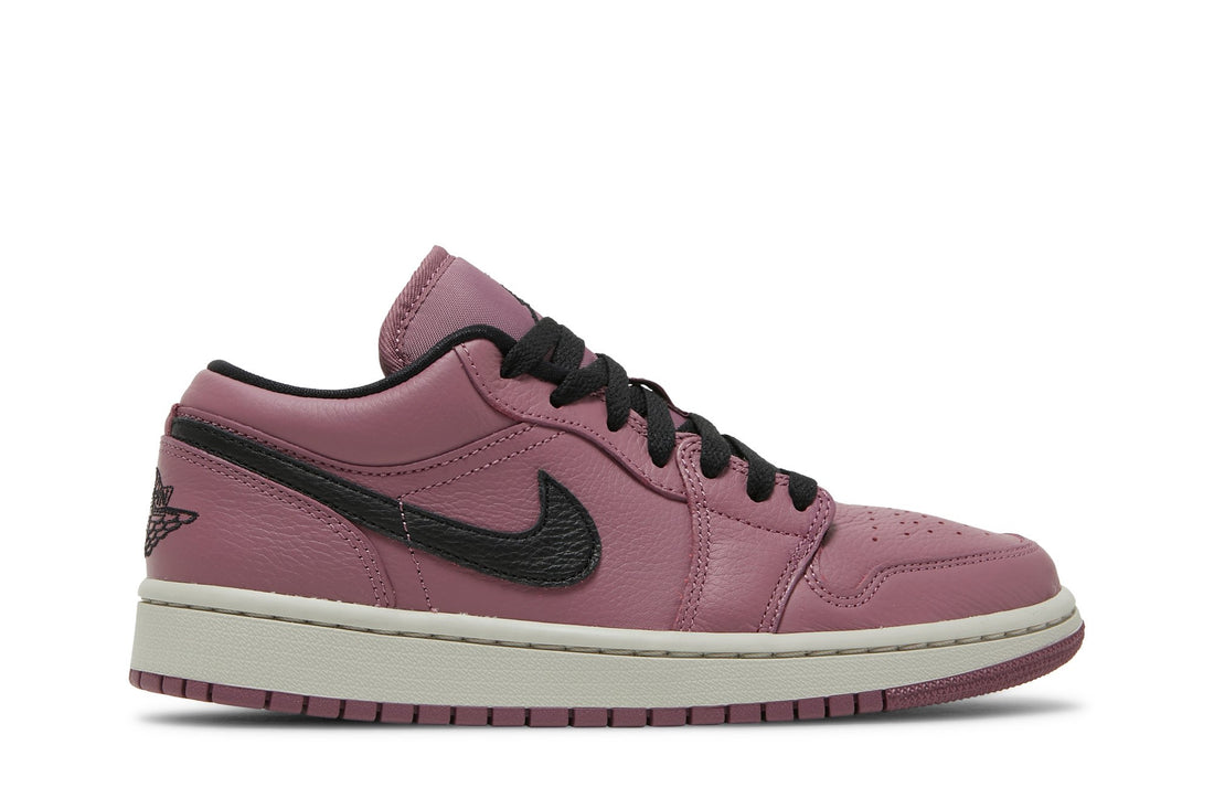 Wmns Air Jordan 1 Low SE &