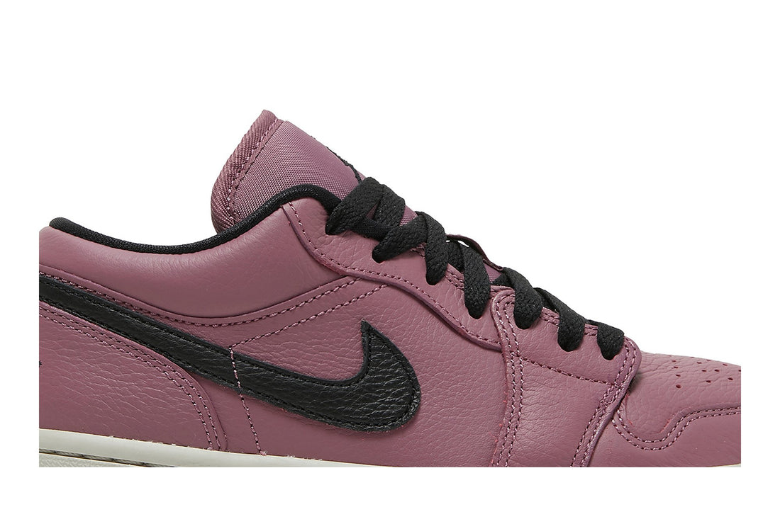 Wmns Air Jordan 1 Low SE &