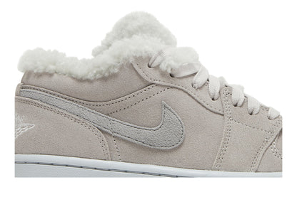 Wmns Air Jordan 1 Low SE &