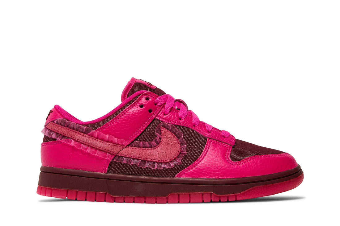 Wmns Dunk Low &