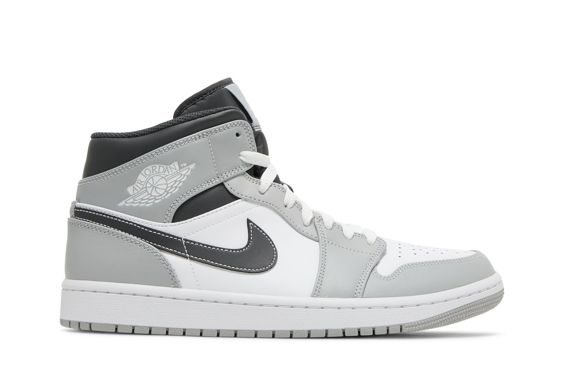 Air Jordan 1 Mid &