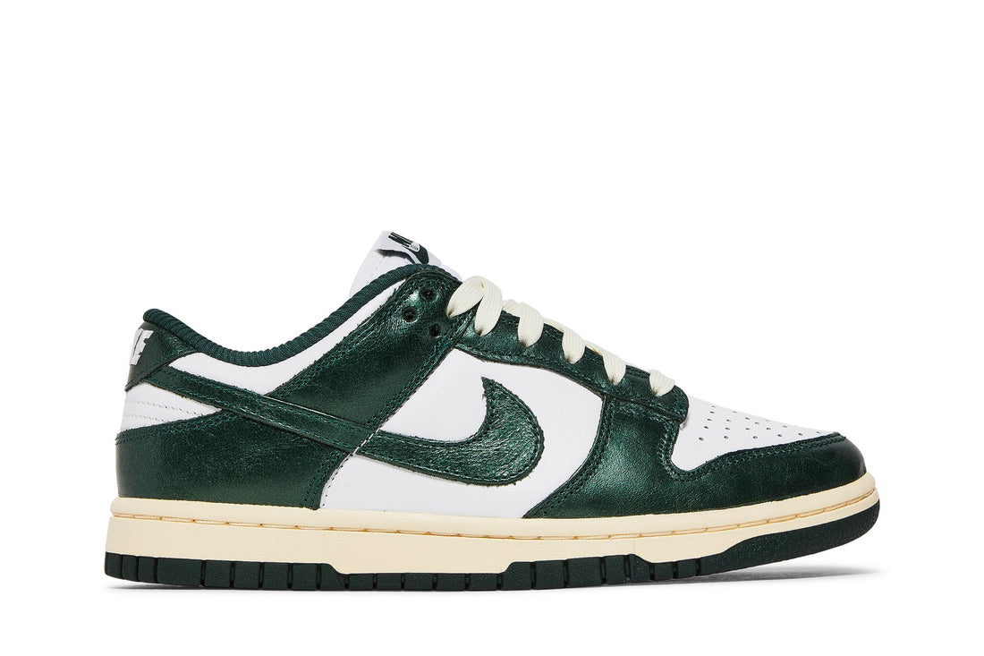 Wmns Dunk Low &