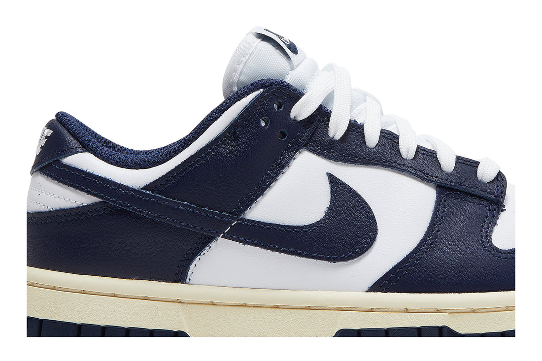 Wmns Dunk Low &