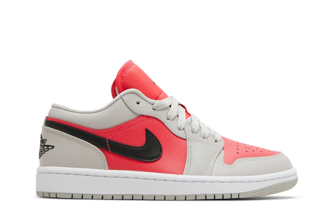 Wmns Air Jordan 1 Low &
