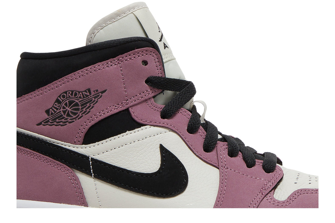 Wmns Air Jordan 1 Mid SE &