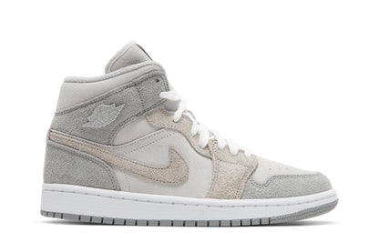 Wmns Air Jordan 1 Mid SE &