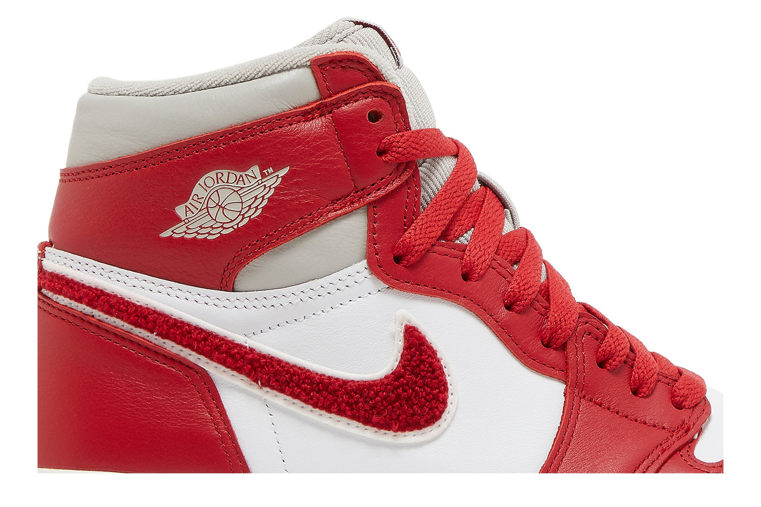 Wmns Air Jordan 1 High OG &
