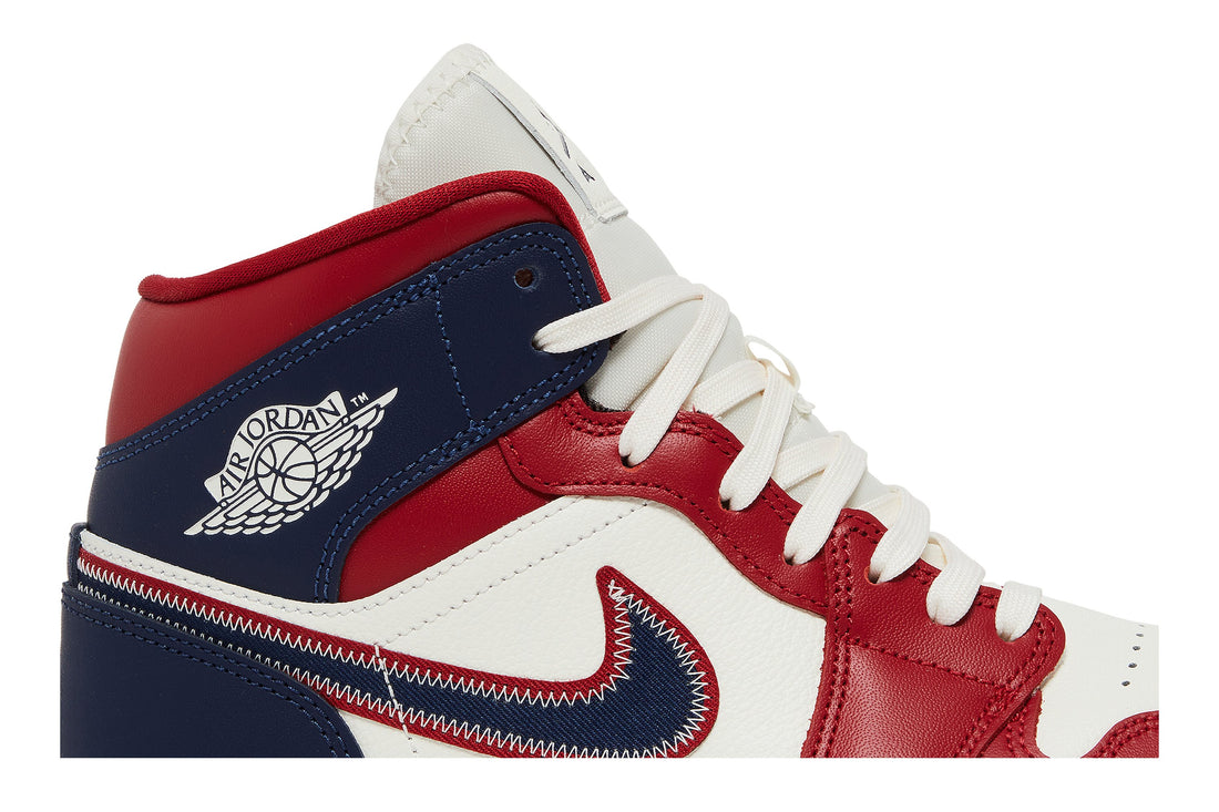 Wmns Air Jordan 1 Mid SE &