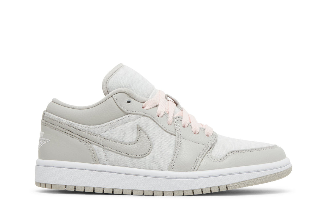 Wmns Air Jordan 1 Low SE &