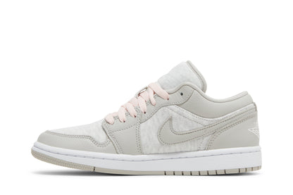 Wmns Air Jordan 1 Low SE &