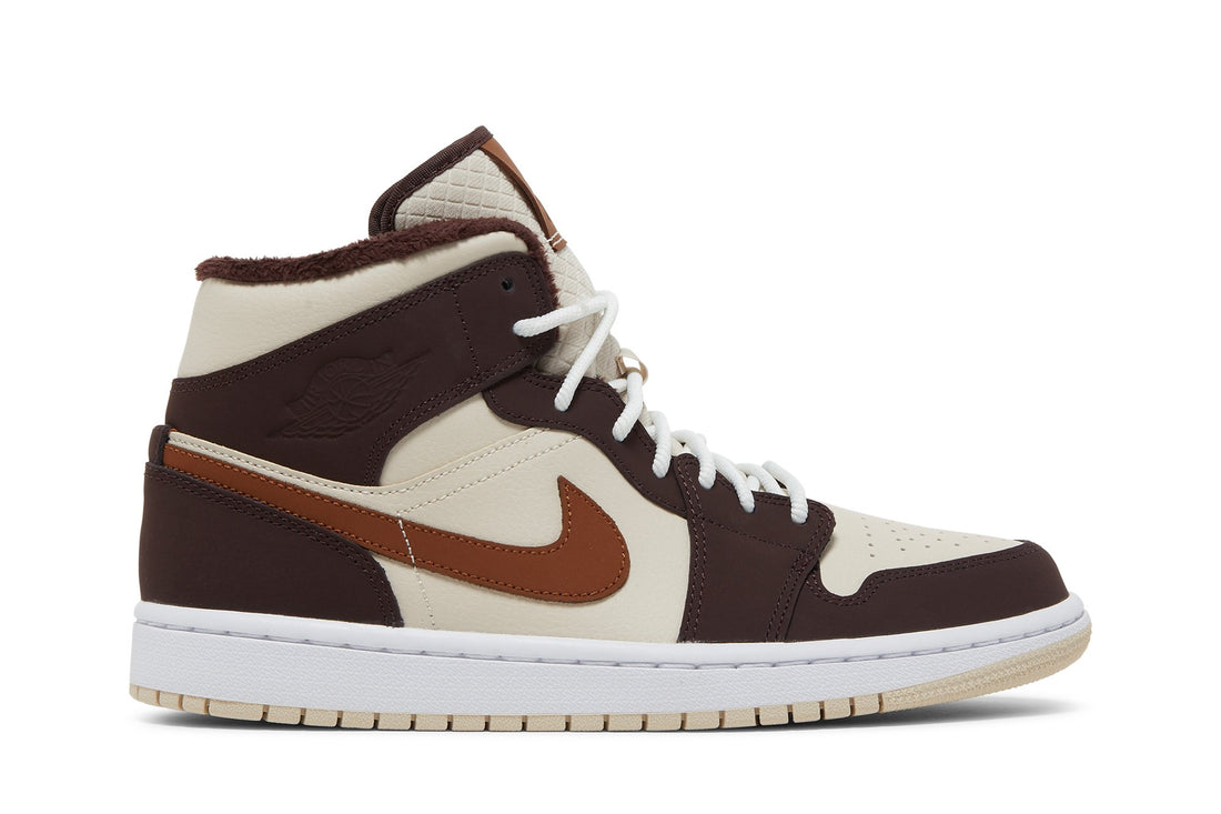 Wmns Air Jordan 1 Mid SE &