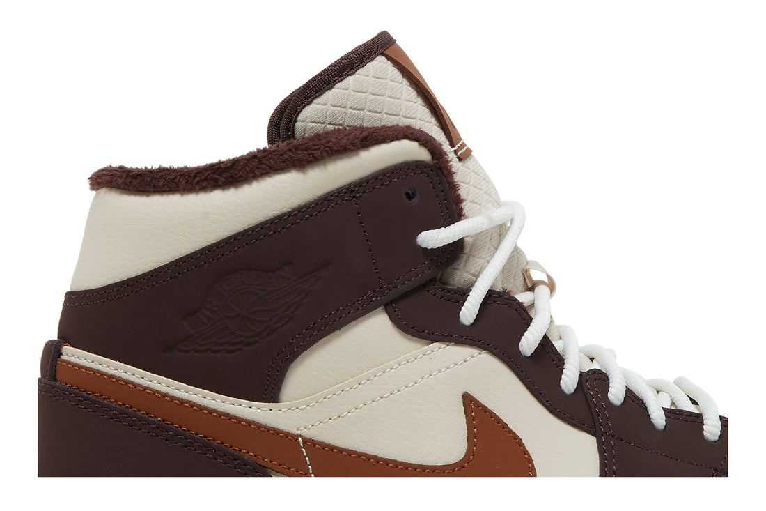 Wmns Air Jordan 1 Mid SE &