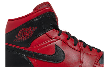 Air Jordan 1 Mid &