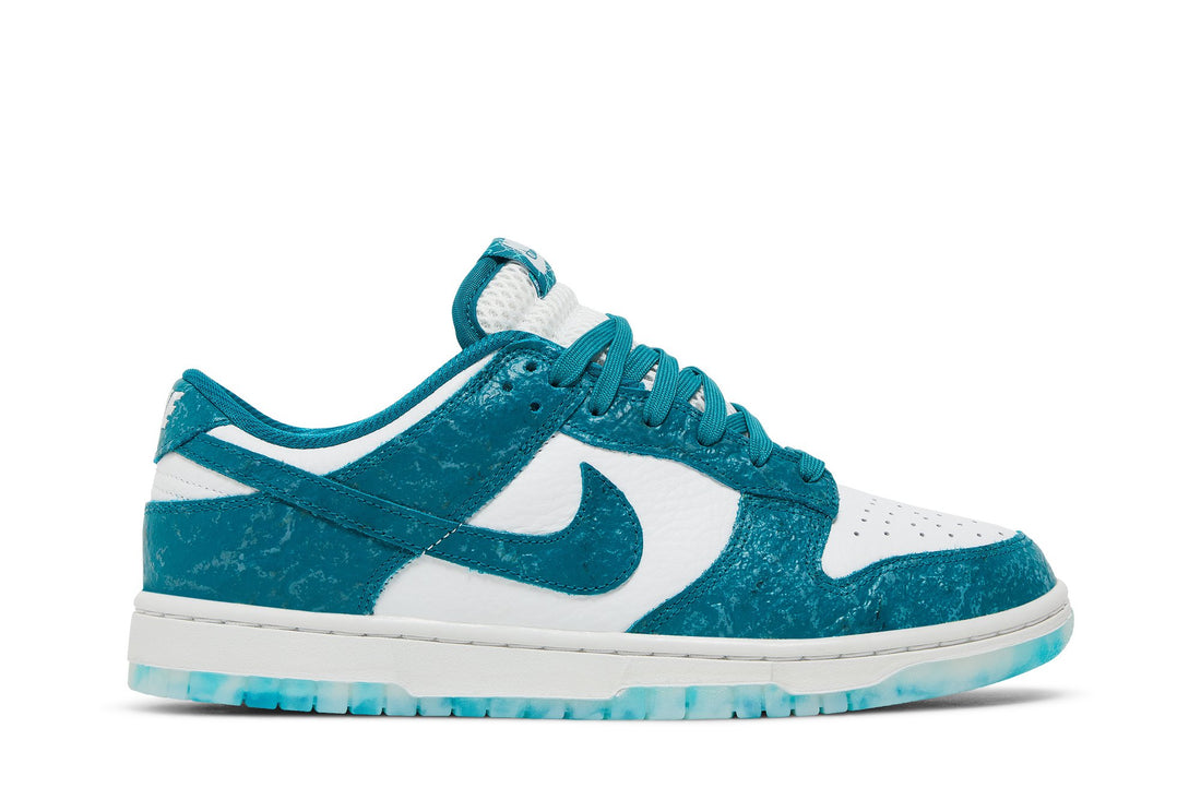 Wmns Dunk Low &