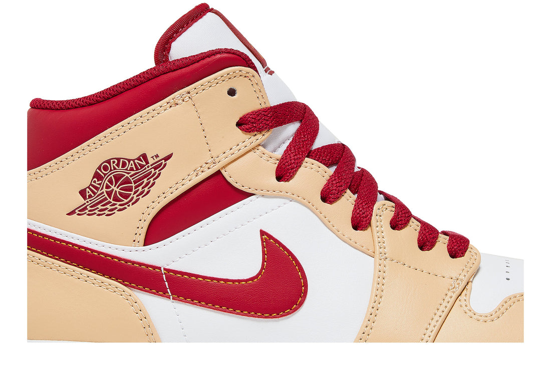 Air Jordan 1 Mid &