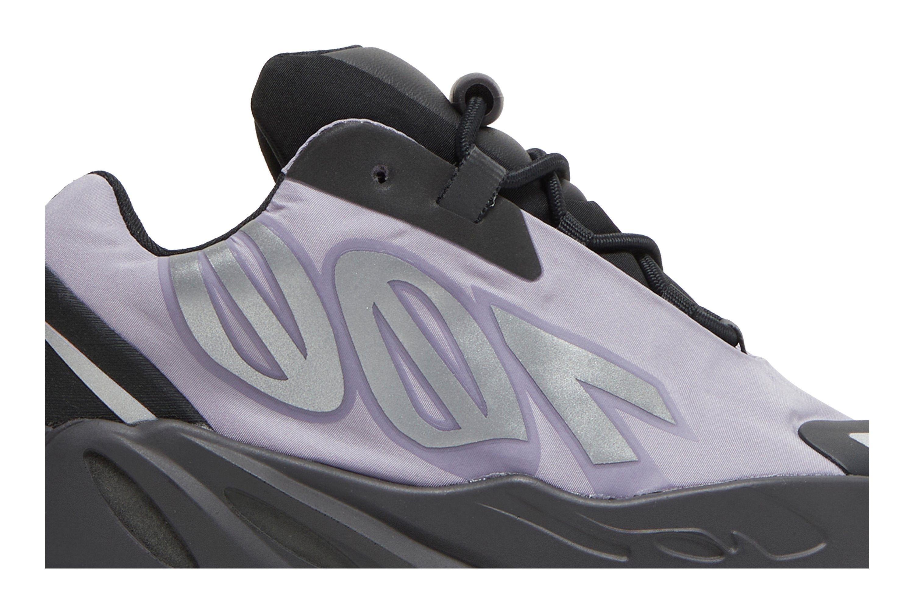 Yeezy Boost 700 MNVN I &