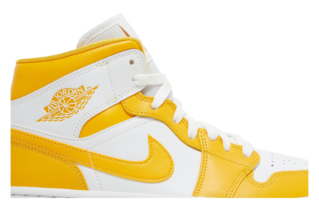 Wmns Air Jordan 1 Mid &