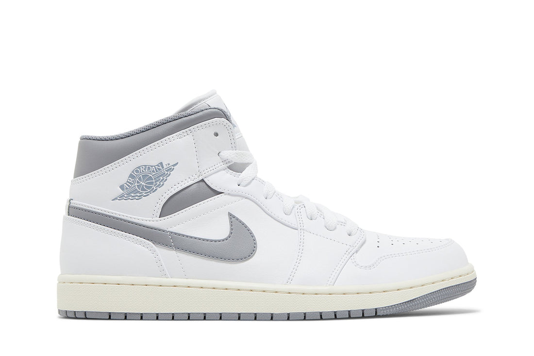 Air Jordan 1 Mid &