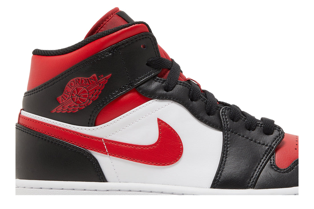 Air Jordan 1 Mid &